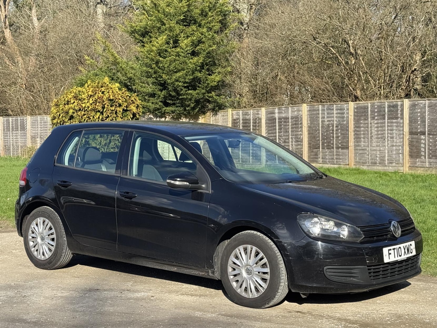 Used Volkswagen Golf 2010 for sale - 77896093: Photo 1