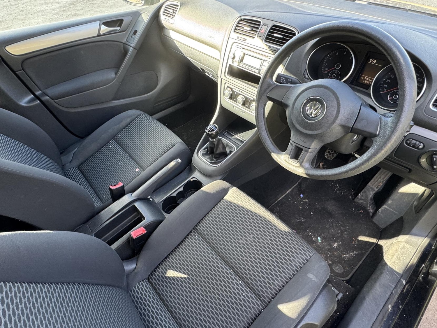 Used Volkswagen Golf 2010 for sale - 77896093: Photo 5