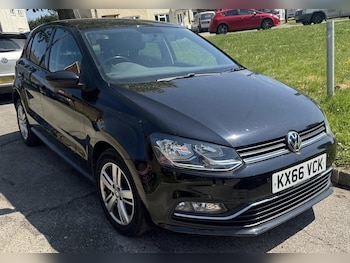 Used Volkswagen Polo 2016 for sale - 78656933: Photo
