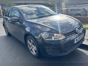 Used Volkswagen Golf 2016 for sale - 77573129: Photo