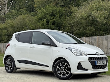 Used Hyundai i10 2018 for sale - 76634342: Photo