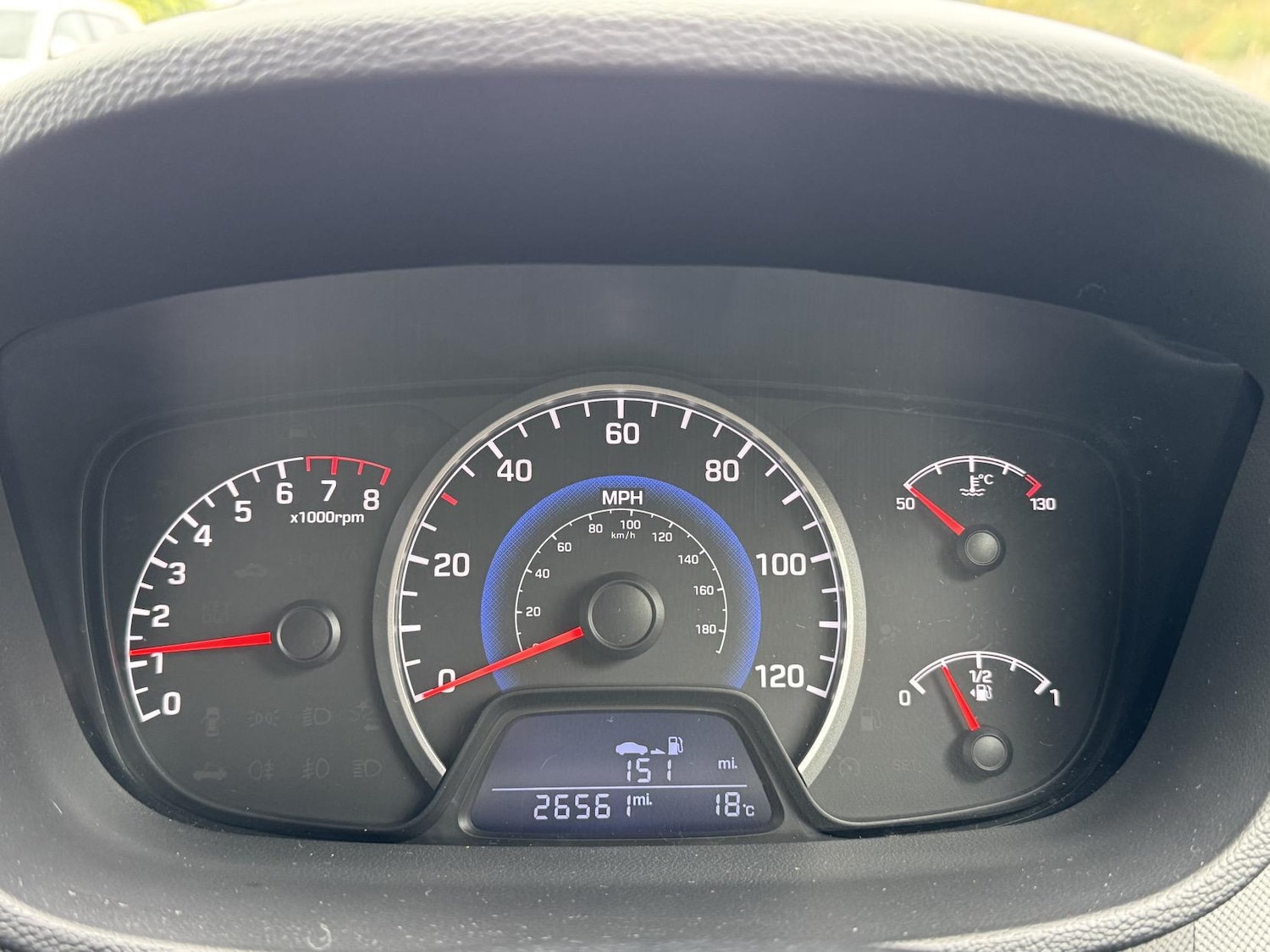 Used Hyundai i10 2018 for sale - 76634342: Photo 5