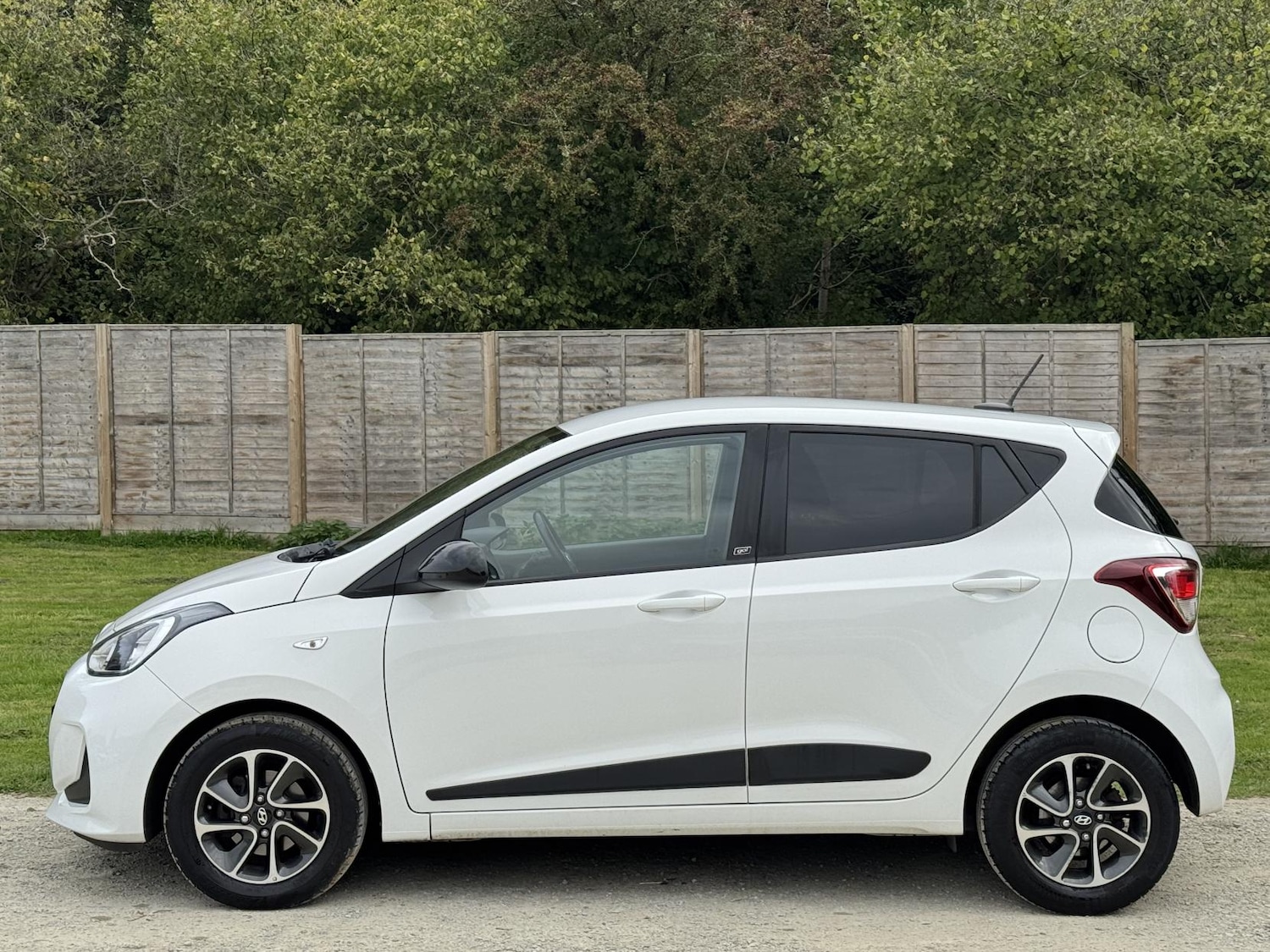 Used Hyundai i10 2018 for sale - 76634342: Photo 7