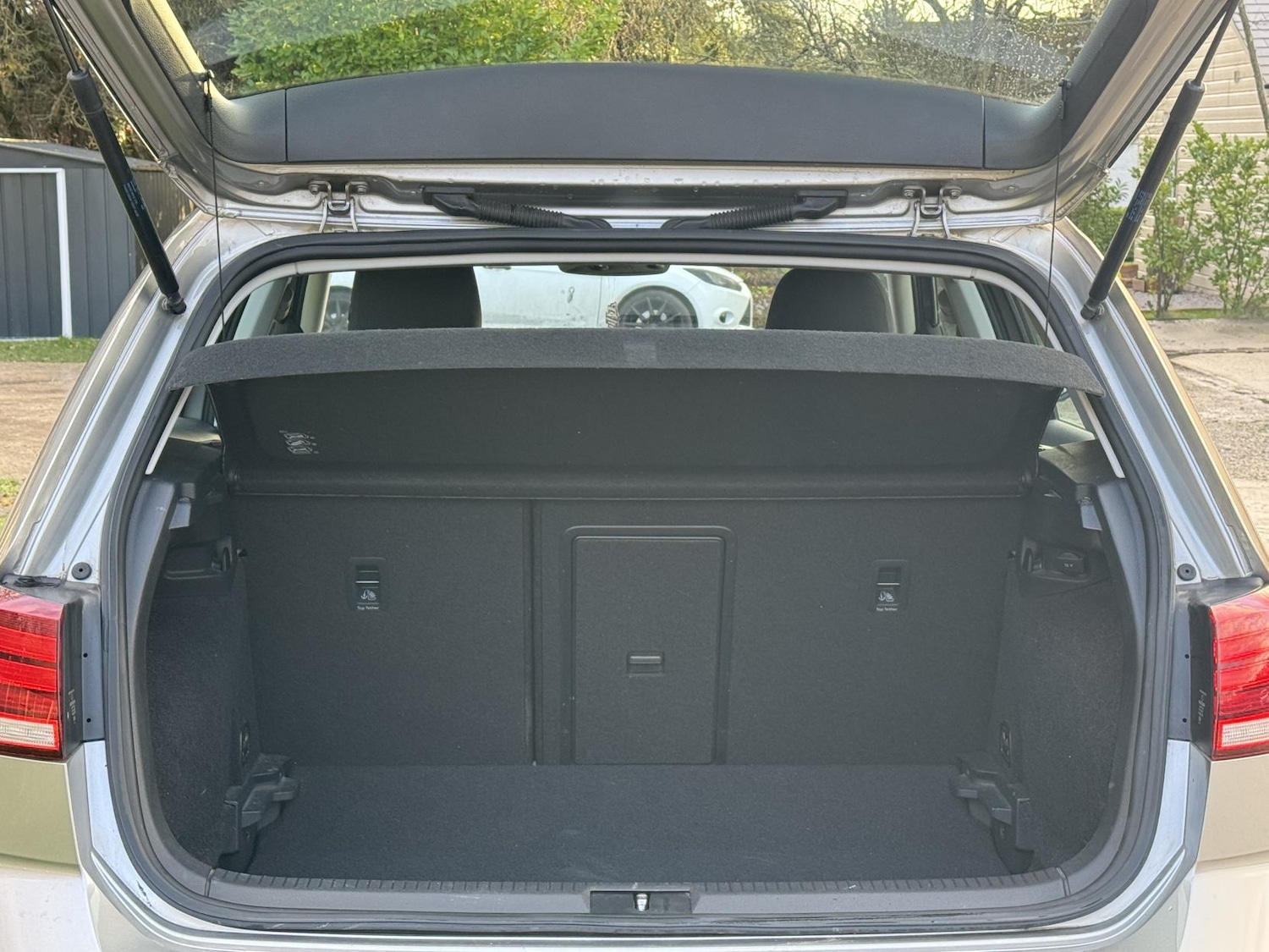 Used Volkswagen Golf 2017 for sale - 77085358: Photo 20