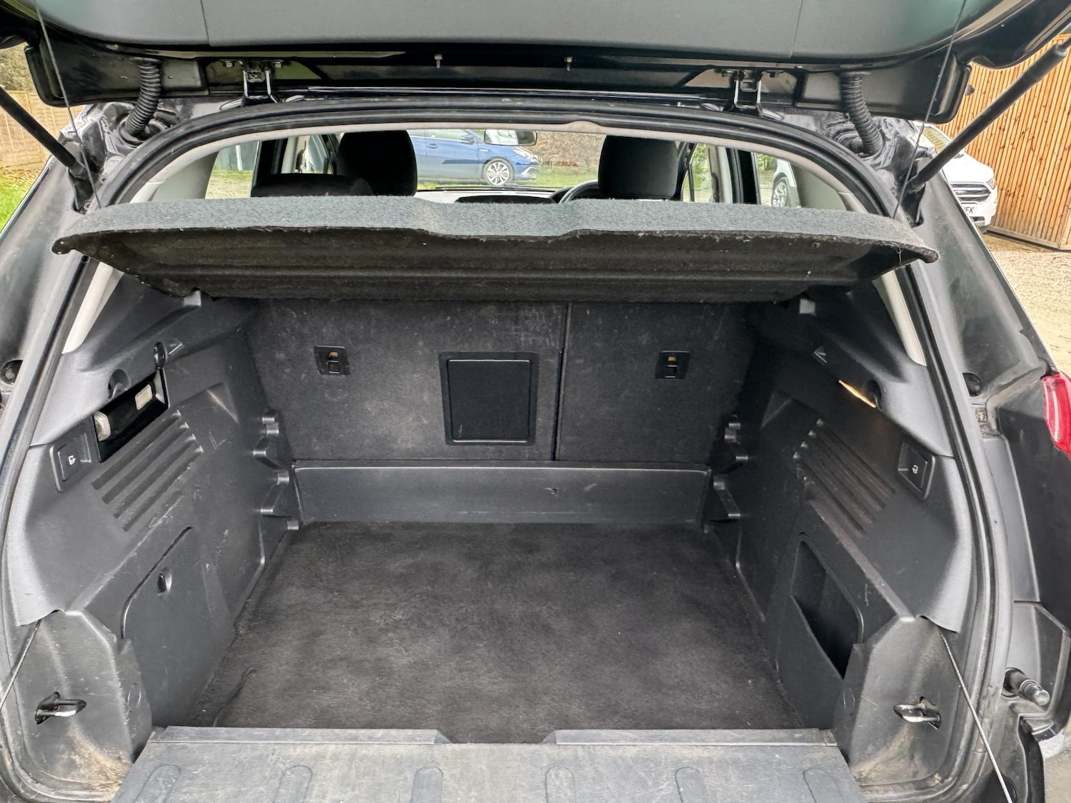 Used Peugeot 3008 2012 for sale - 76922255: Photo 12