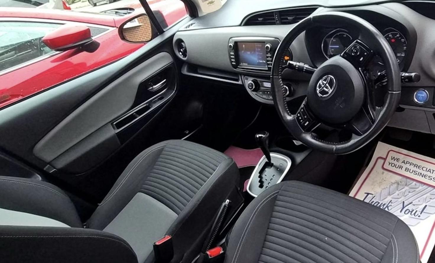 Used Toyota Yaris 2018 for sale - 77715022: Photo 5