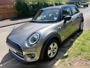 Used MINI Hatch 2019 for sale - 78660239: Photo