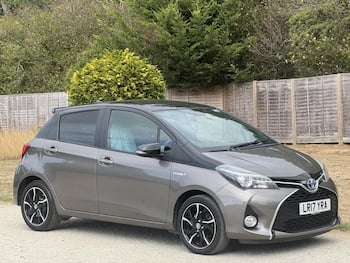 Used Toyota Yaris 2017 for sale - 79664896: Photo