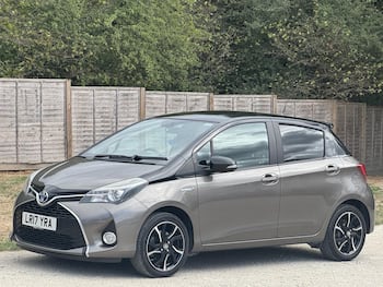 Used Toyota Yaris 2017 for sale - 79664896: Photo