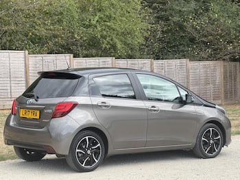 Used Toyota Yaris 2017 for sale - 79664896: Photo