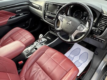 Used Mitsubishi Outlander 2017 for sale - 76634333: Photo