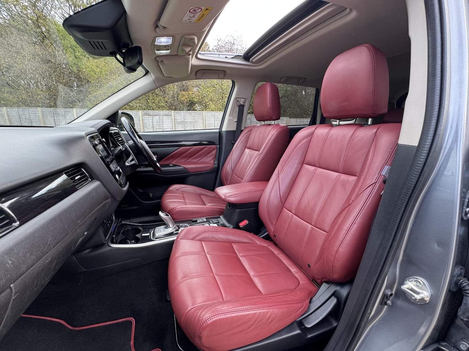 Used Mitsubishi Outlander 2017 for sale - 76634333: Photo 5