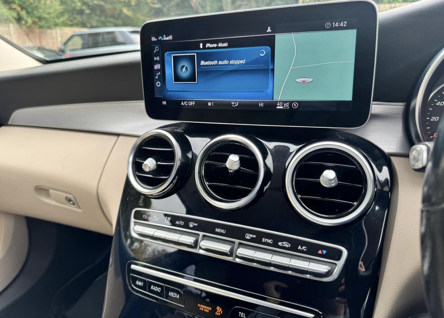 Used Mercedes-Benz C Class 2019 for sale - 76634337: Photo 9