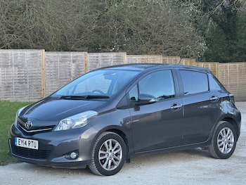 Used Toyota Yaris 2014 for sale - 78112765: Photo