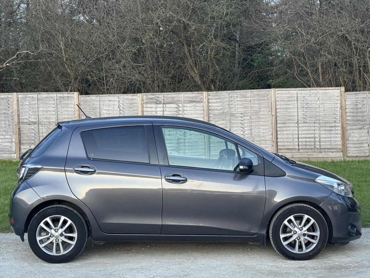 Used Toyota Yaris 2014 for sale - 78112765: Photo 3