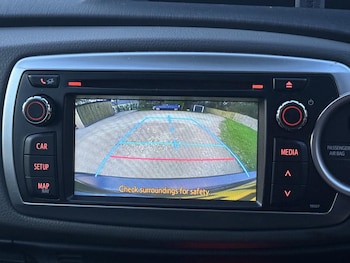 Used Toyota Yaris 2014 for sale - 78112765: Photo