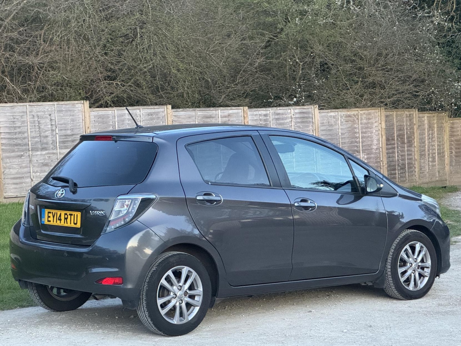 Used Toyota Yaris 2014 for sale - 78112765: Photo 5