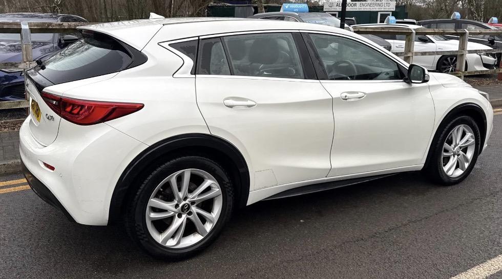 Used Infiniti Q30 2017 for sale - 77210682: Photo 5