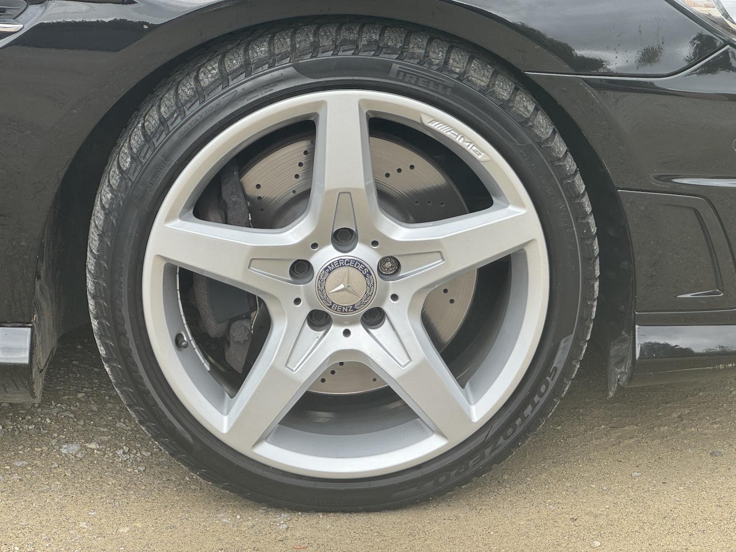 Used Mercedes-Benz SLK 2011 for sale - 76634330: Photo 20