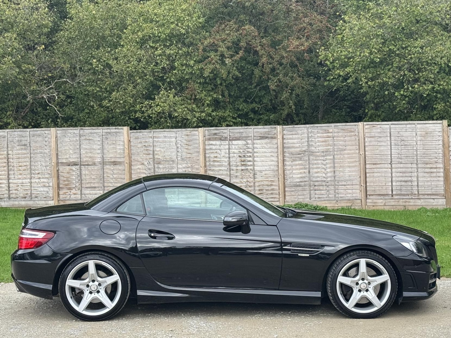 Used Mercedes-Benz SLK 2011 for sale - 76634330: Photo 25