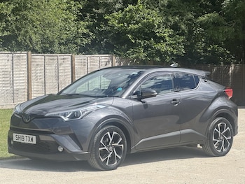 Used Toyota C-HR 2019 for sale - 79057543: Photo