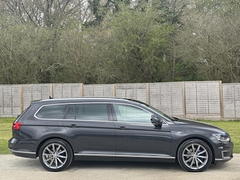 Used Volkswagen Passat 2017 for sale - 78226464: Photo