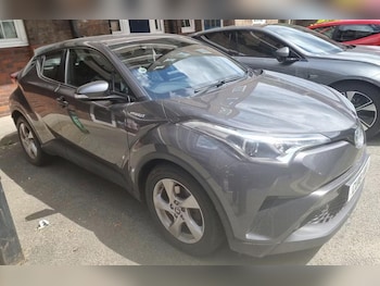 Used Toyota C-HR 2018 for sale - 78607019: Photo