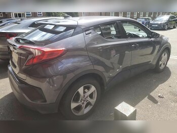 Used Toyota C-HR 2018 for sale - 78607019: Photo