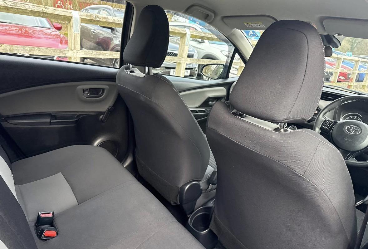 Used Toyota Yaris 2017 for sale - 77778709: Photo 14