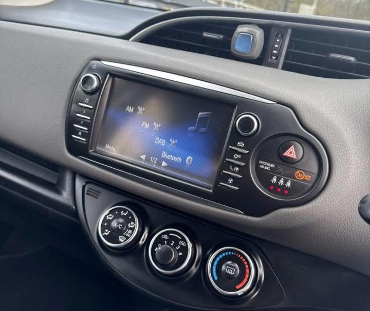 Used Toyota Yaris 2017 for sale - 77778709: Photo 15