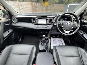 Used Toyota RAV4 2017 for sale - 79495779: Photo