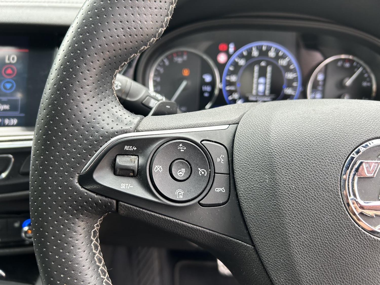 Used Vauxhall Insignia 2018 for sale - 76634326: Photo 18