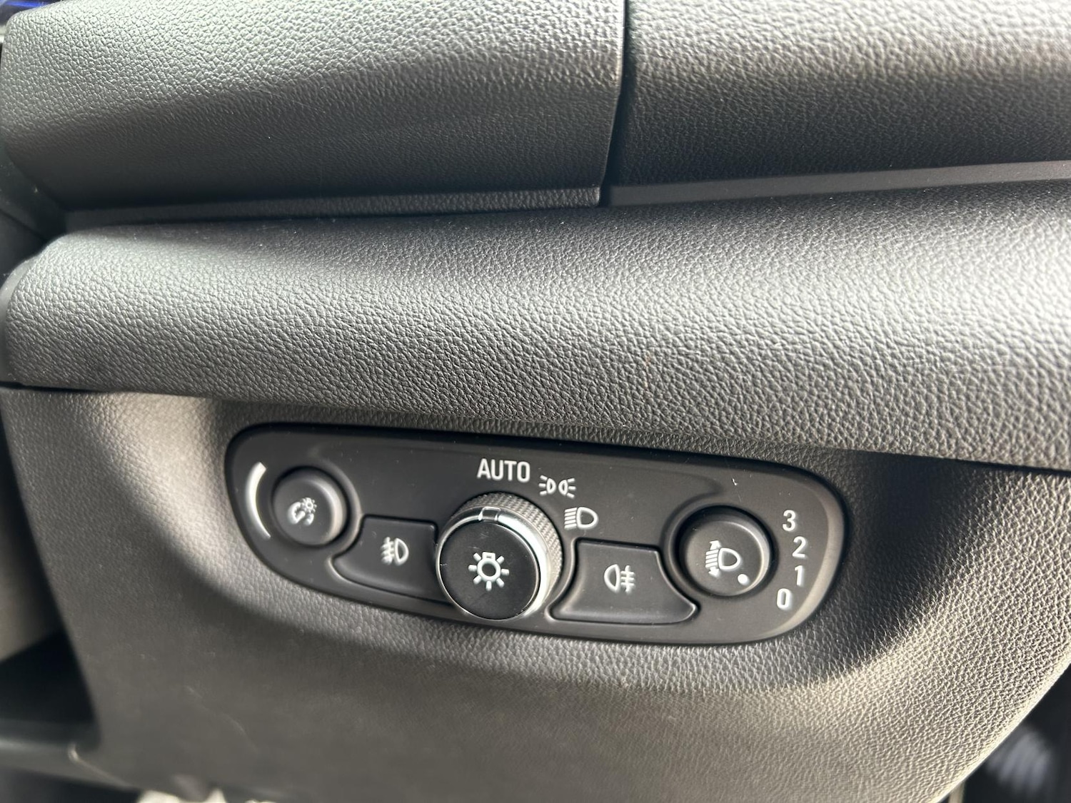 Used Vauxhall Insignia 2018 for sale - 76634326: Photo 19