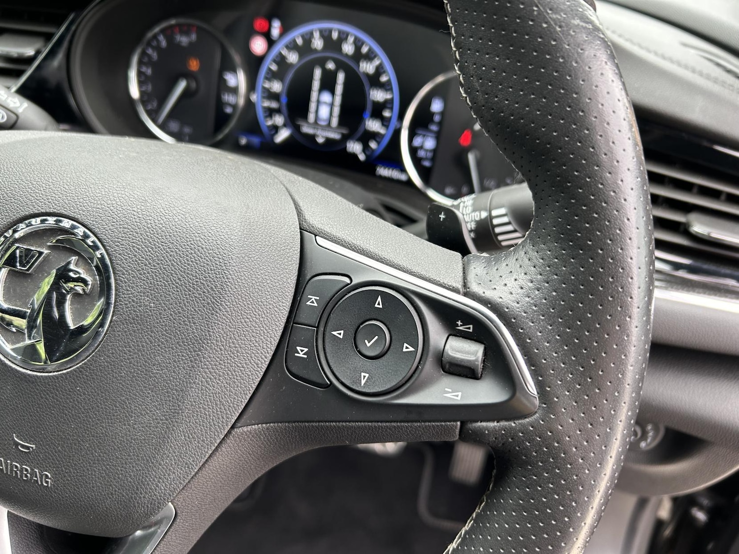 Used Vauxhall Insignia 2018 for sale - 76634326: Photo 20