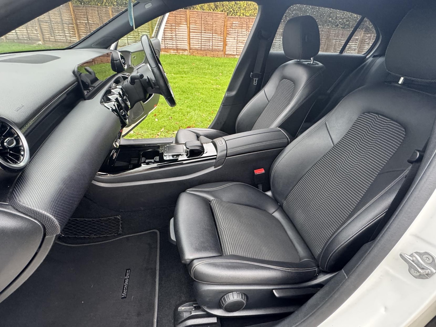 Used Mercedes-Benz A-Class 2018 for sale - 76634344: Photo 20