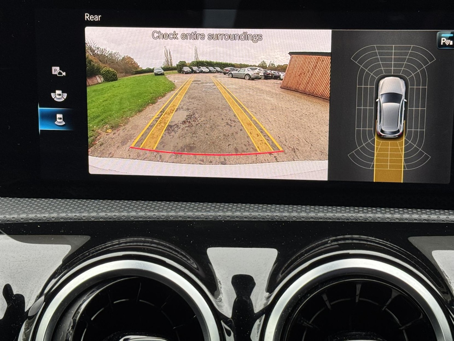 Used Mercedes-Benz A-Class 2018 for sale - 76634344: Photo 28