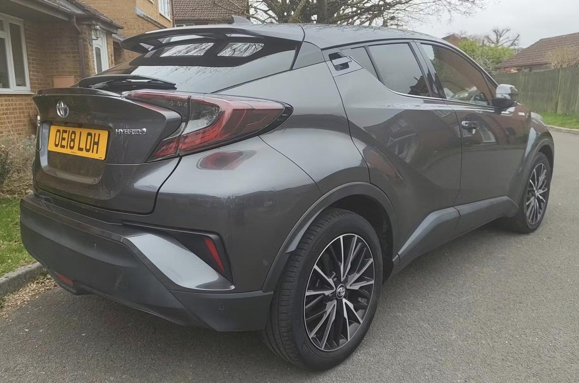 Used Toyota C-HR 2018 for sale - 78032117: Photo 3