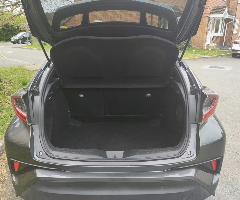 Used Toyota C-HR 2018 for sale - 78032117: Photo 9