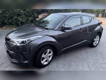 Used Toyota C-HR 2017 for sale - 79267365: Photo