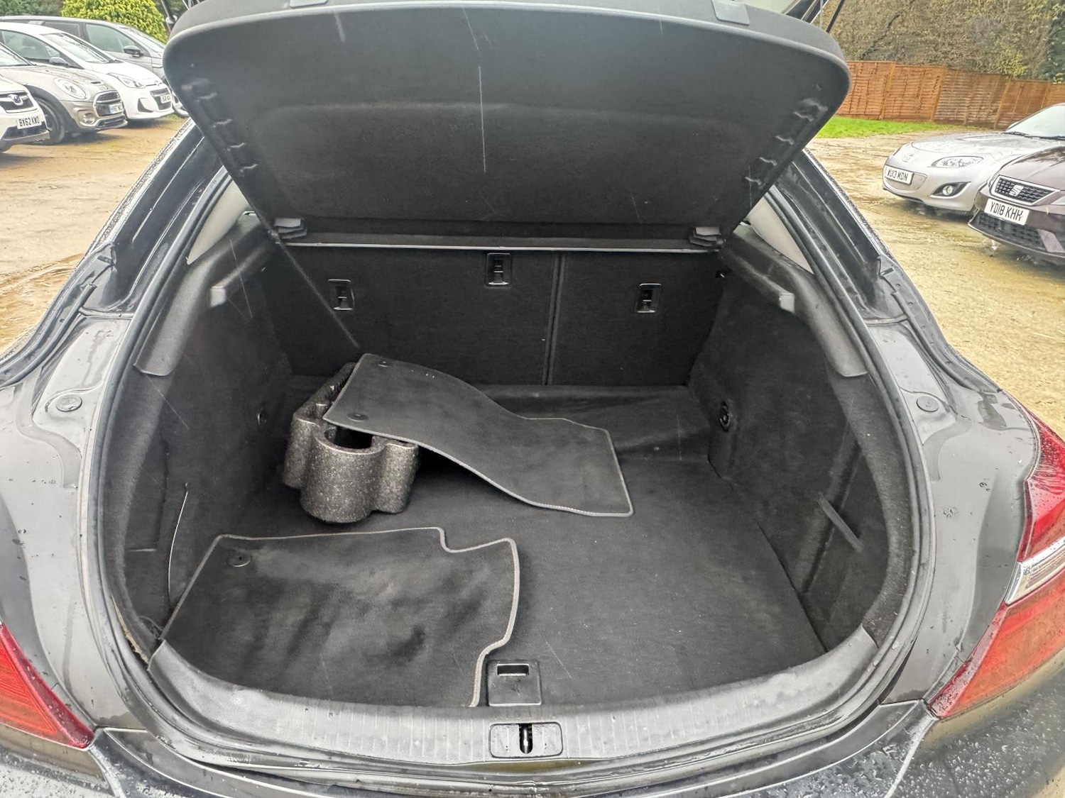 Used Vauxhall Insignia 2015 for sale - 76799656: Photo 9