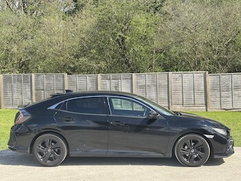 Used Honda Civic 2018 for sale - 78300885: Photo