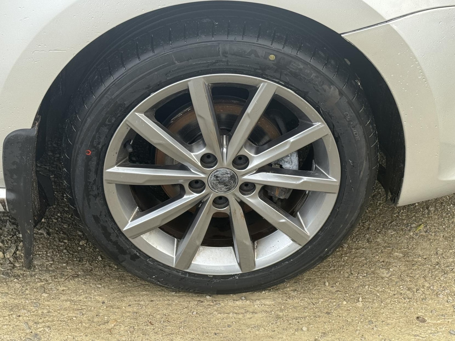 Used Volkswagen Polo 2015 for sale - 76634332: Photo 20