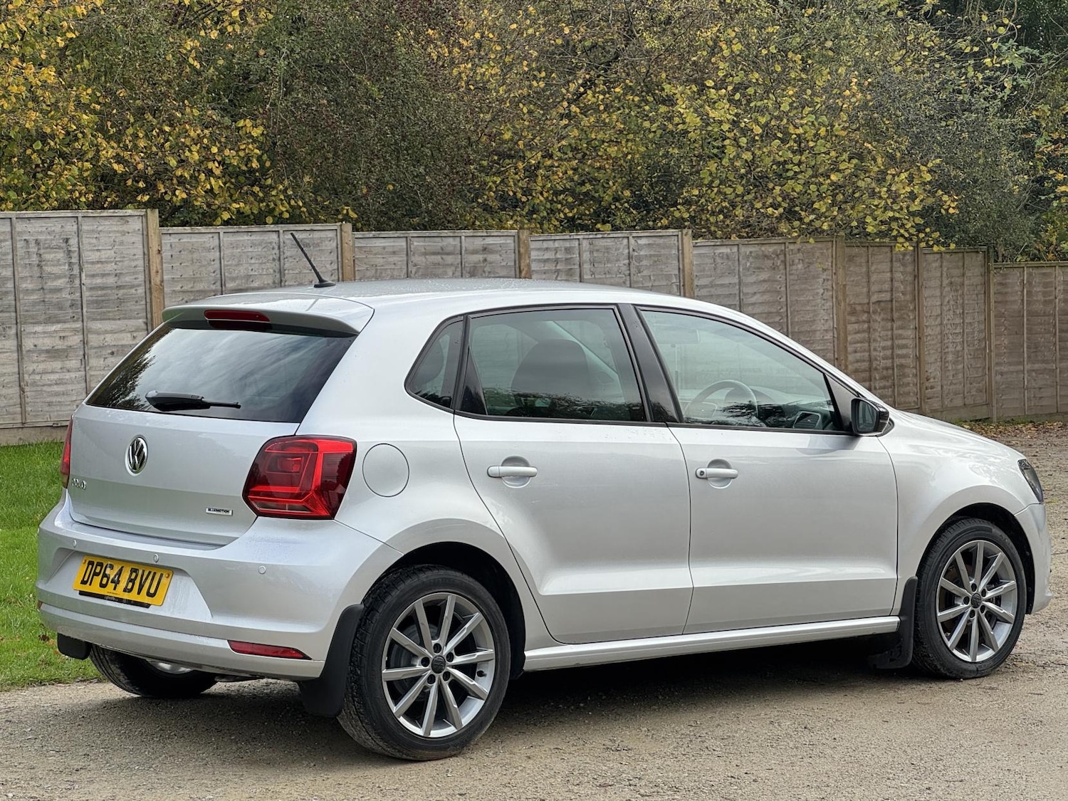 Used Volkswagen Polo 2015 for sale - 76634332: Photo 8