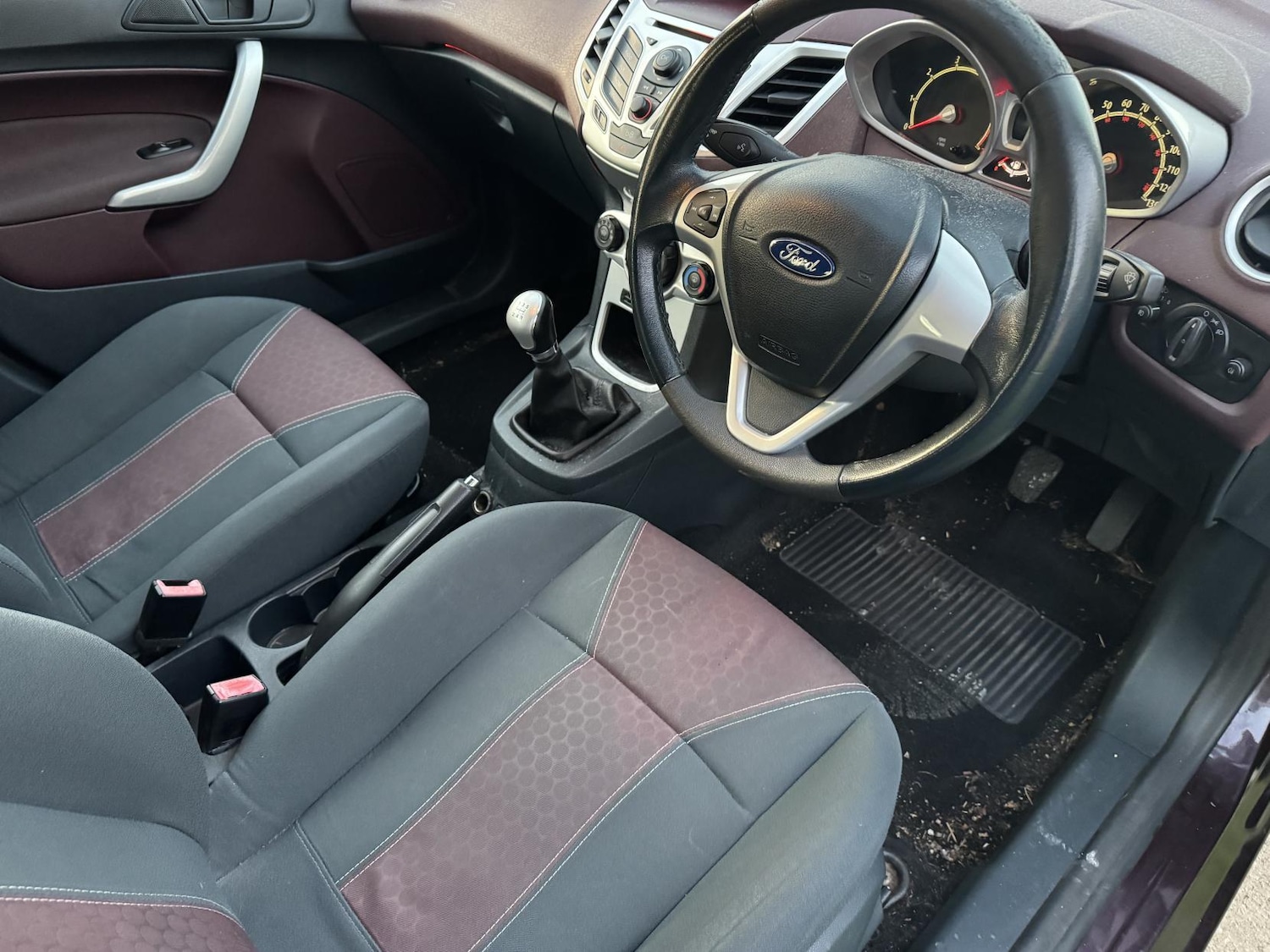 Used Ford Fiesta 2009 for sale - 76652986: Photo 11