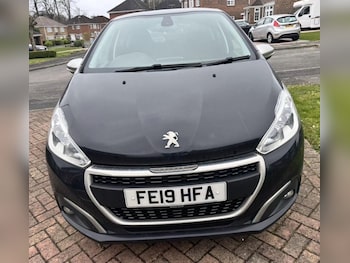 Used Peugeot 208 2019 for sale - 77997182: Photo
