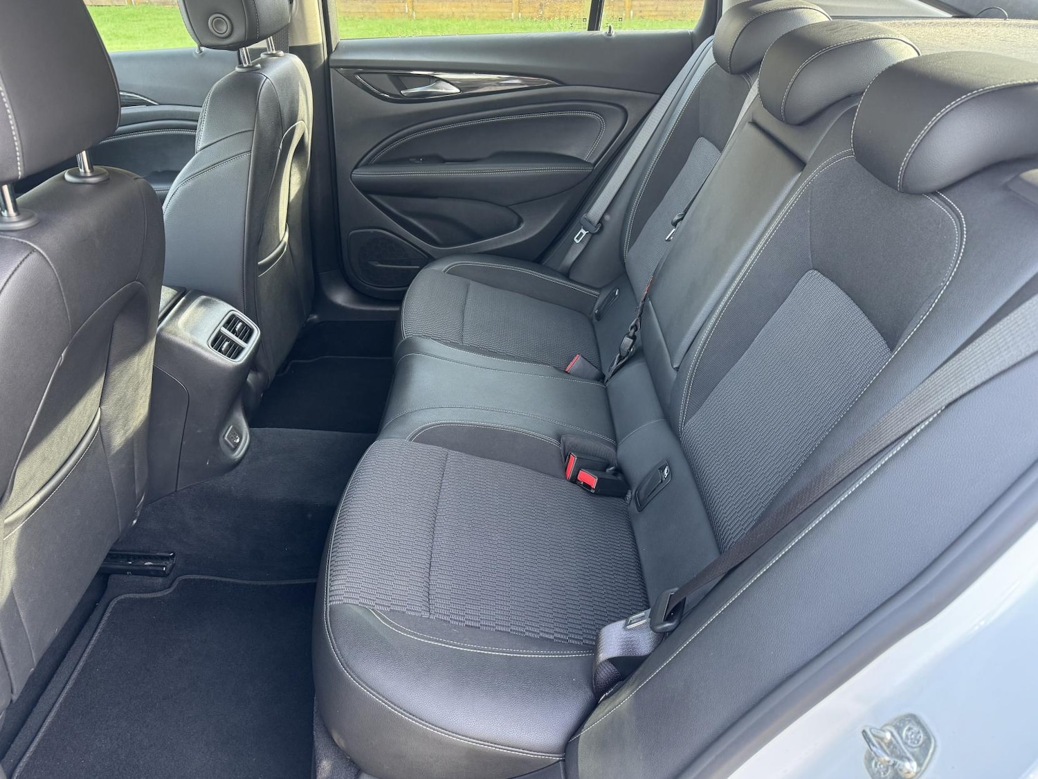 Used Vauxhall Insignia 2018 for sale - 76634343: Photo 16