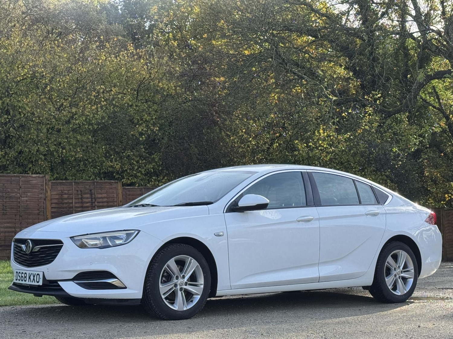 Used Vauxhall Insignia 2018 for sale - 76634343: Photo 5
