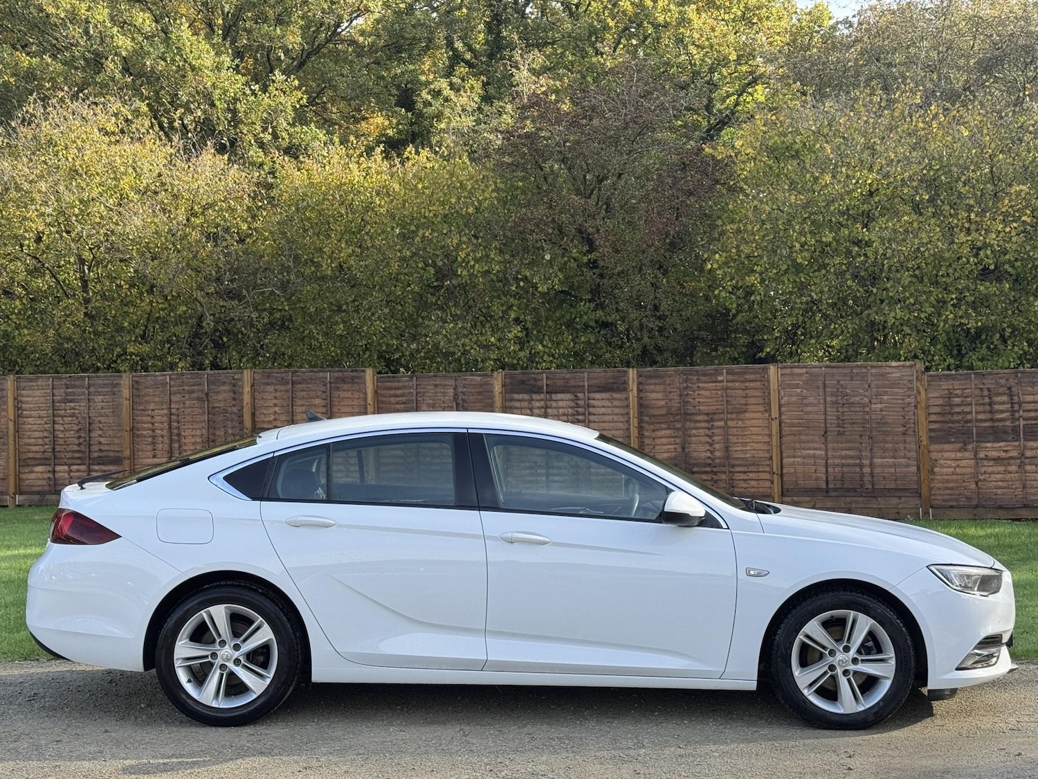 Used Vauxhall Insignia 2018 for sale - 76634343: Photo 6