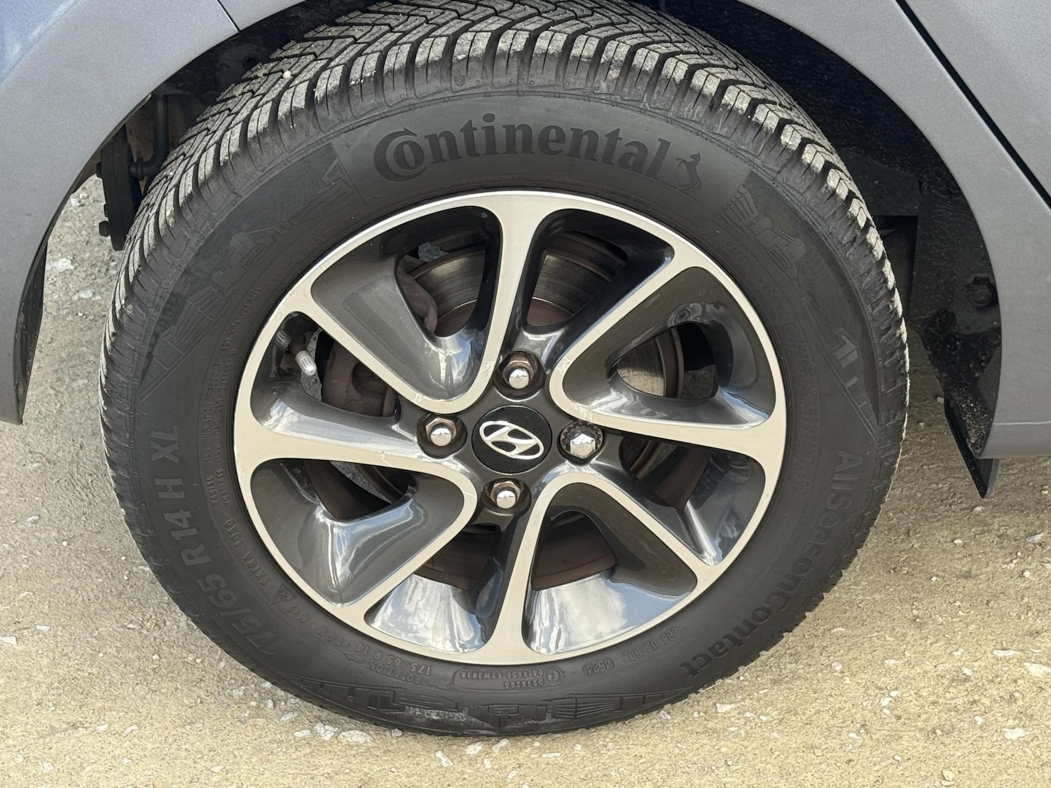 Used Hyundai i10 2019 for sale - 77822695: Photo 18