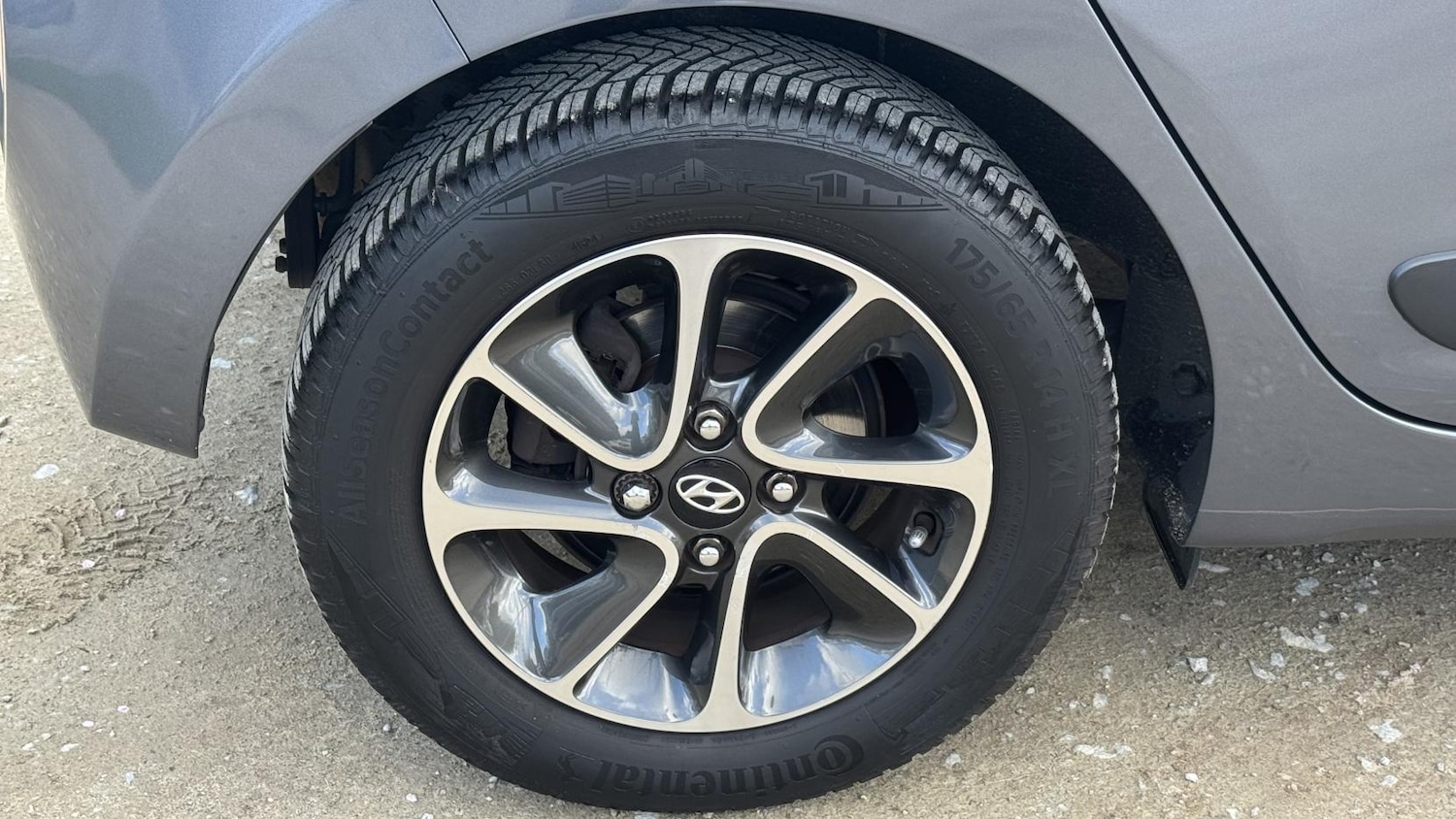 Used Hyundai i10 2019 for sale - 77822695: Photo 19